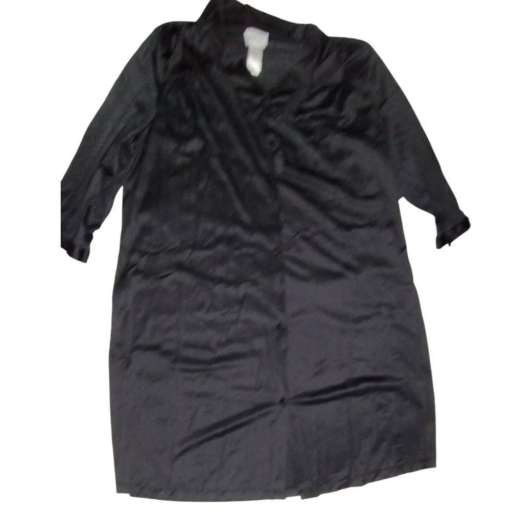 Vanity Fair Lingerie Robe Black Nylon Embroidered Details‎ Size L